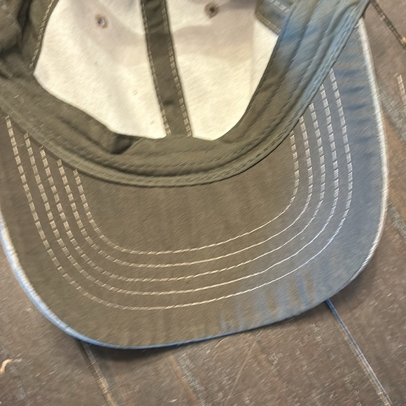 No boundaries basic camo baseball cap with adjustable back - Picture 2 of 4